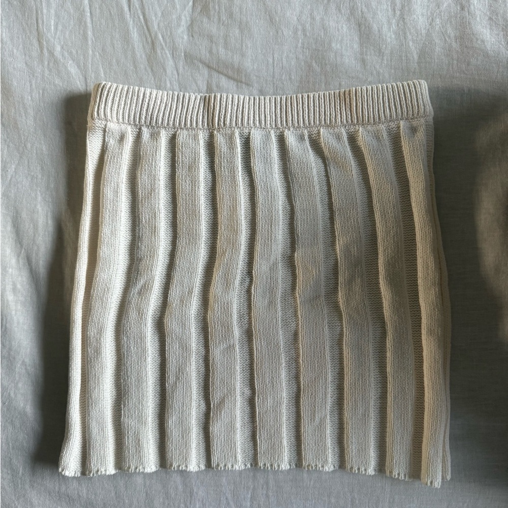 NWOT Cream Ribbed Knit Skirt